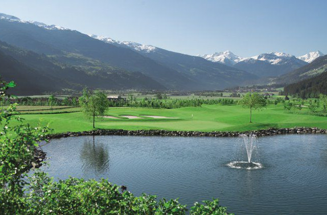 Golfplatz mit grandiosem Panorama