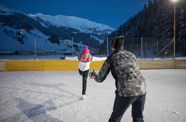 Eislaufen in Tux-Finkenberg