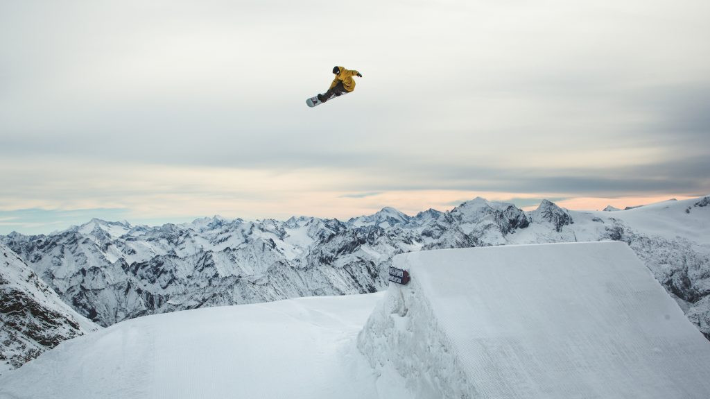 Snowboard Profi Werni Stock. © Tom Klocker